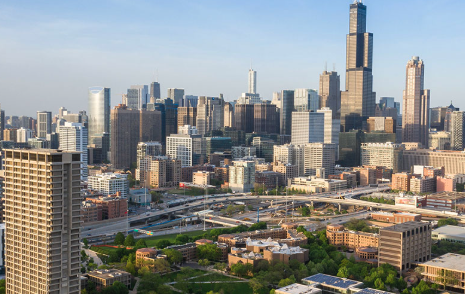 Student in Studio Chicago Skyline